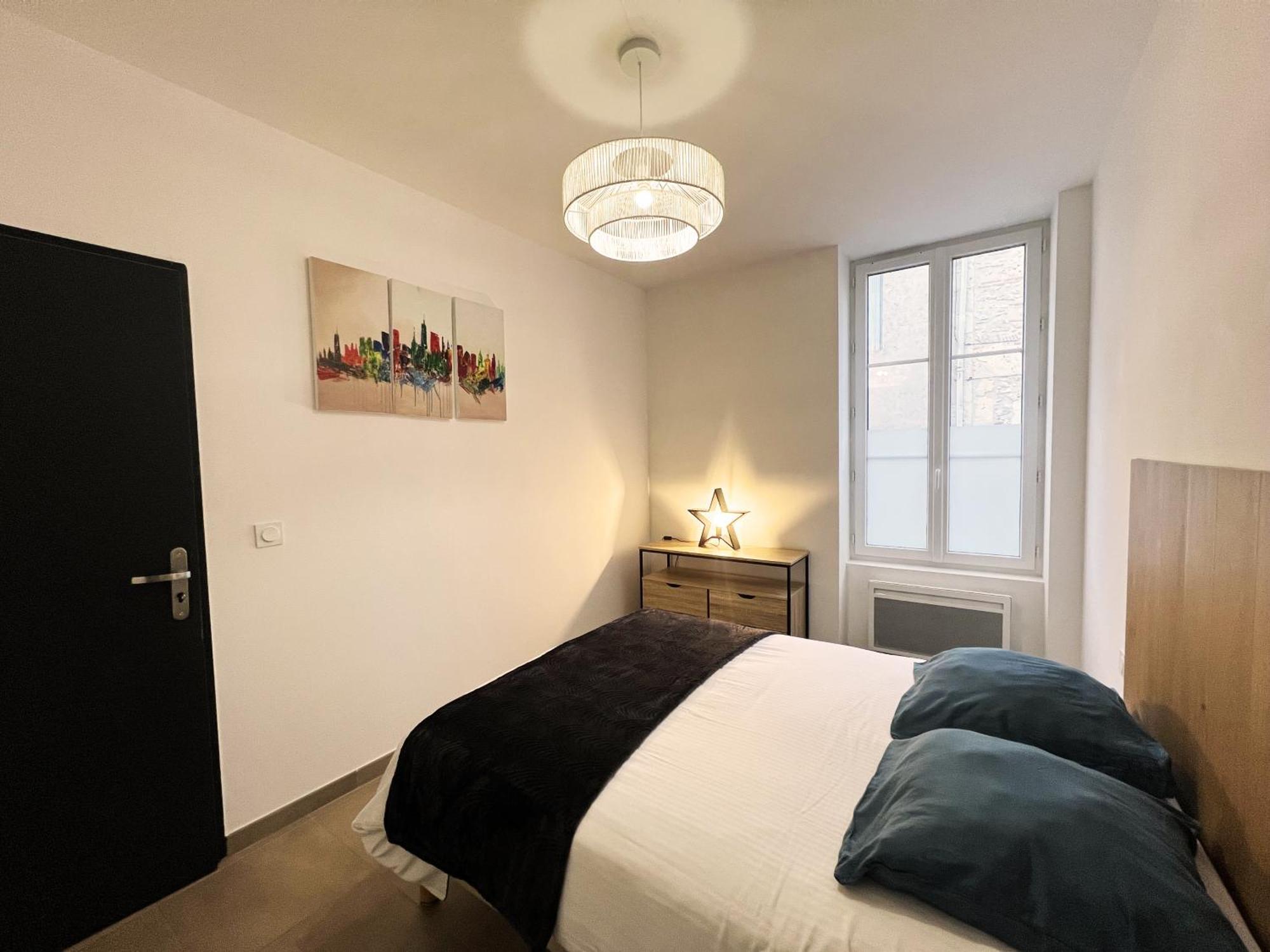 Apartment Hyper-centre Avec Garage Securise