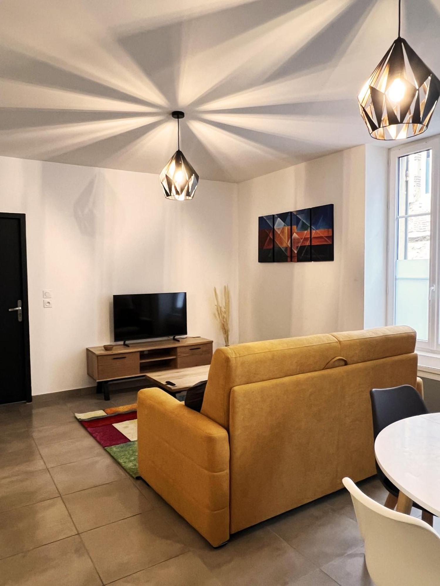 Hyper-centre Avec Garage Securise Agen