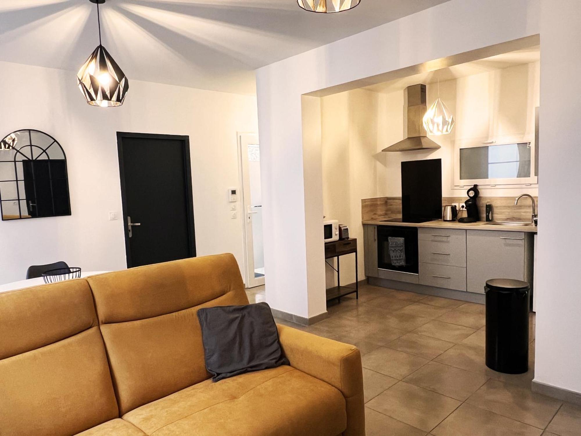Hyper-centre Avec Garage Securise *